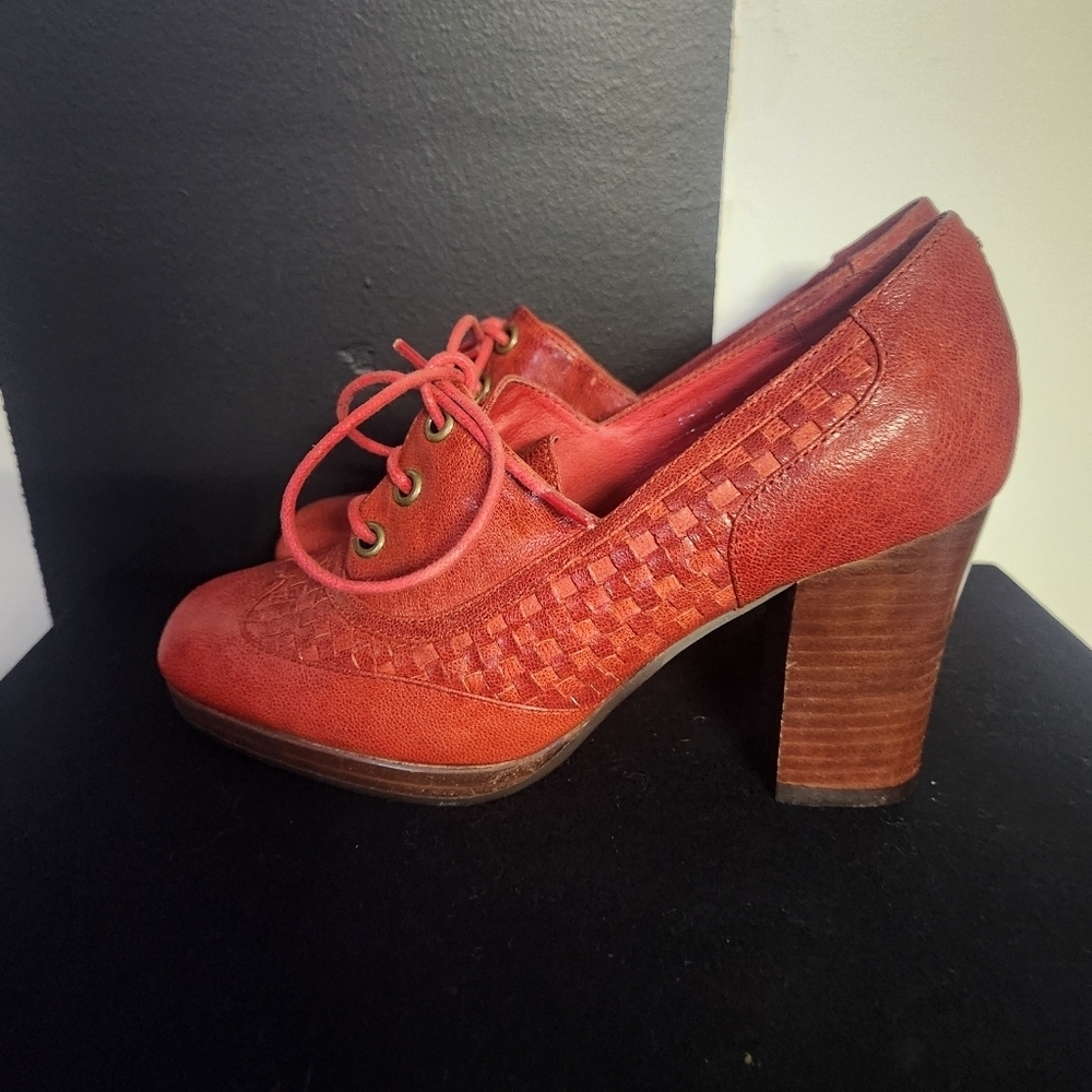 Jeffrey Campbell Red Textured Heels - Picture 5 of 7